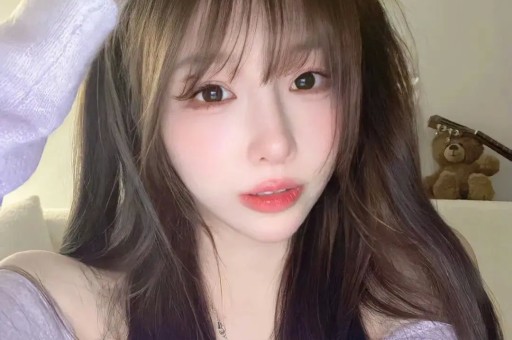 婚前车内激吻出轨玩过 14 位男星47 岁玉女至今未婚无人敢娶