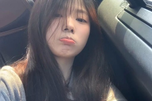 陪睡陪玩只是皮毛继杨玉梅后向佐再曝潜规则关晓彤都遭了殃