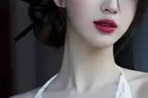 女星超大牌排场惹热议与男助理亲密举动引全网吵翻