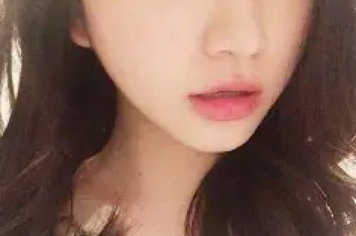 “黄总”邀约女子进包间后续：网友质疑是剧本女子发声否认官方介入更多详细曝光